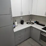 Petrovic-5 Min By Walk To Center,doboj Park Apartman *