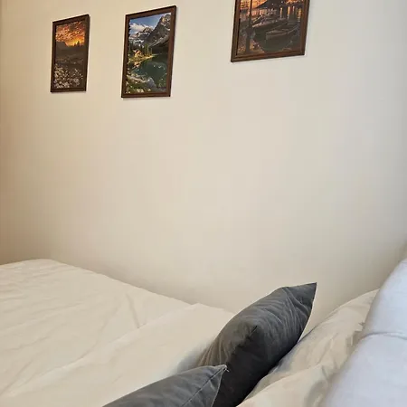 Petrovic-5 Min By Walk To Center,doboj Park * Doboj